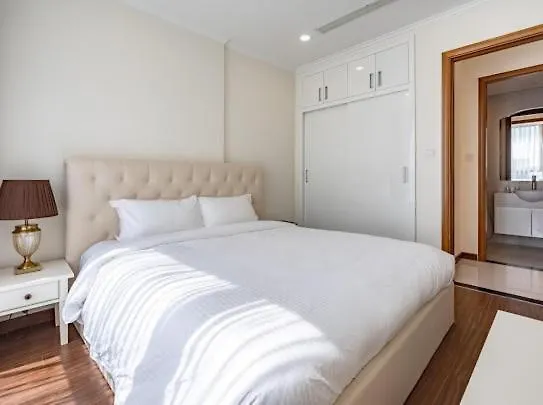 Vinhomes Central Park Apartment Roseland - Can Ho Dich Vu Ho Chi Minh City