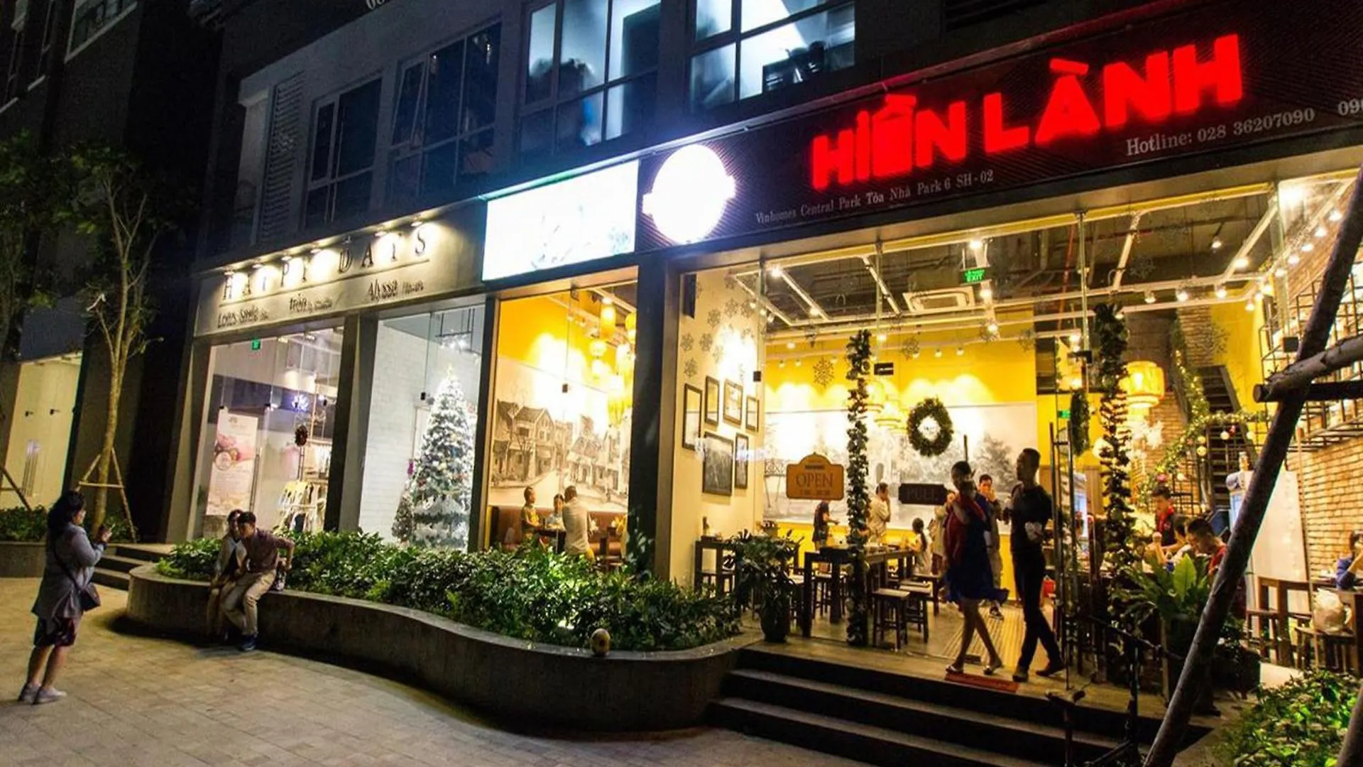Vinhomes Central Park Apartment Roseland - Can Ho Dich Vu Ho Chi Minh City