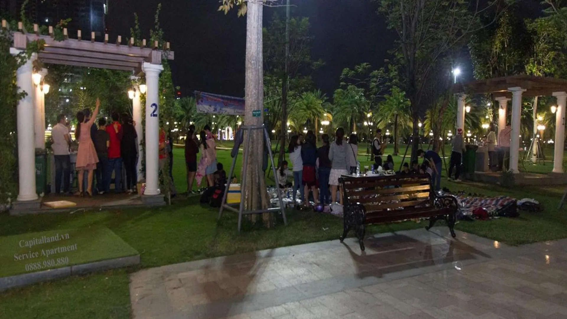 Vinhomes Central Park Apartment Roseland - Can Ho Dich Vu Ho Chi Minh City