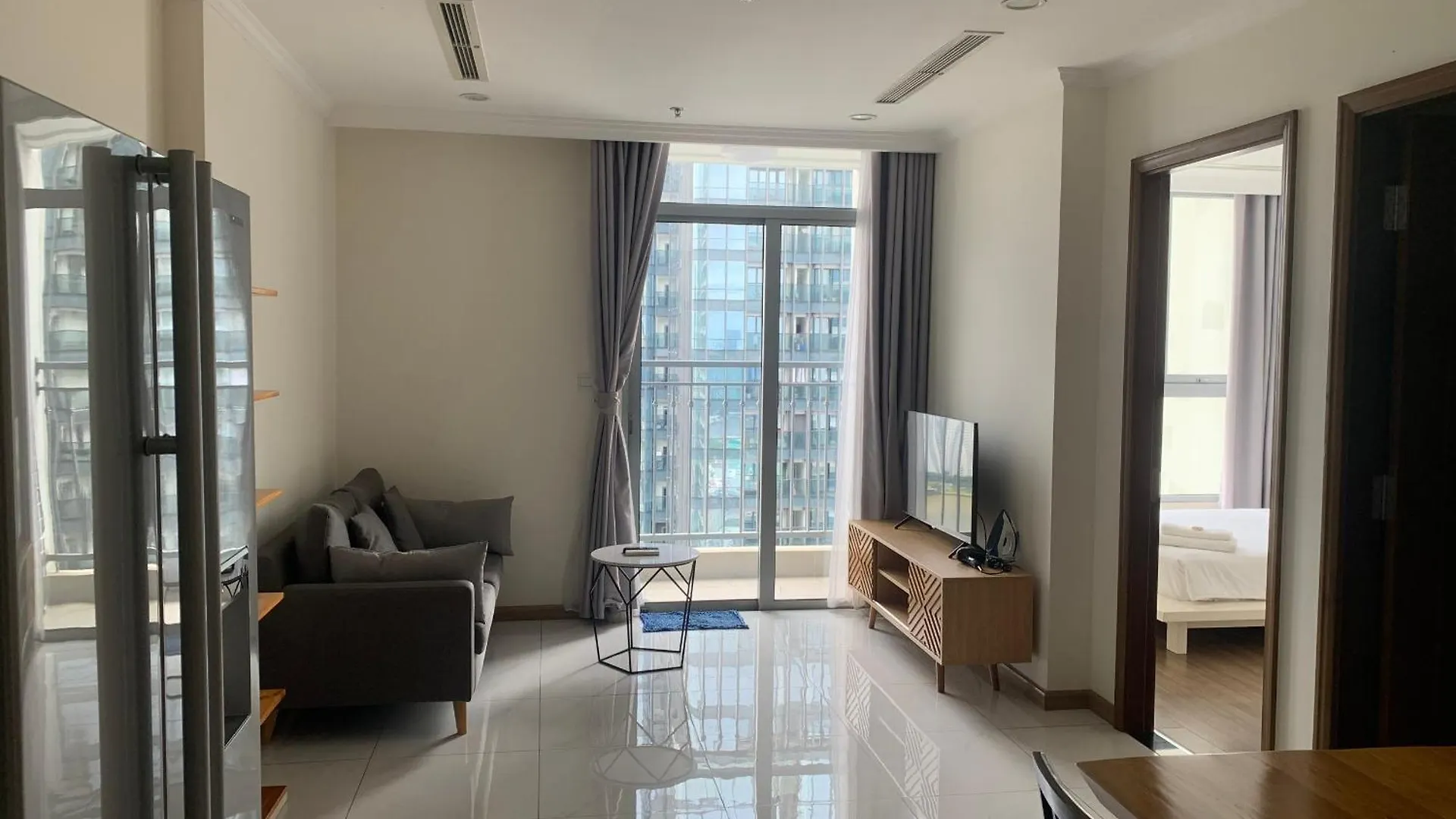 Vinhomes Central Park Apartment Roseland - Can Ho Dich Vu Ho Chi Minh City