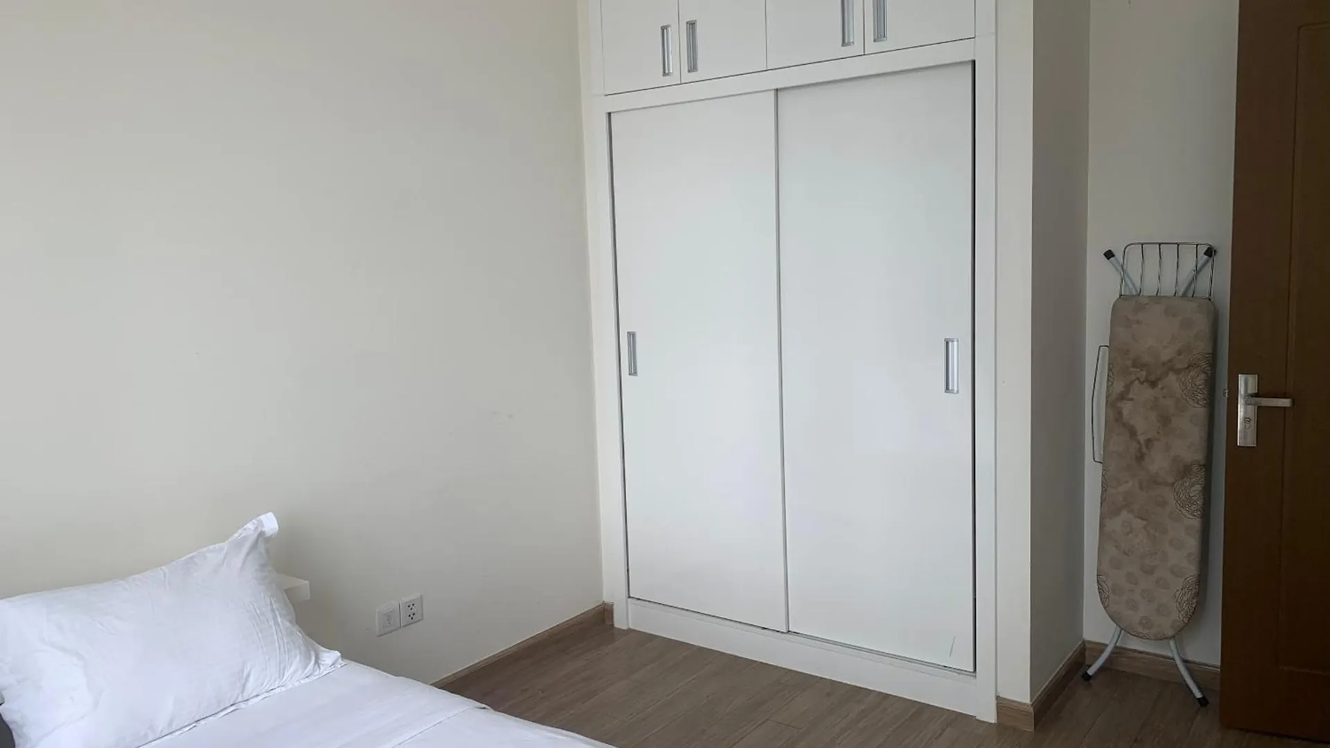 Vinhomes Central Park Apartment Roseland - Can Ho Dich Vu Ho Chi Minh City
