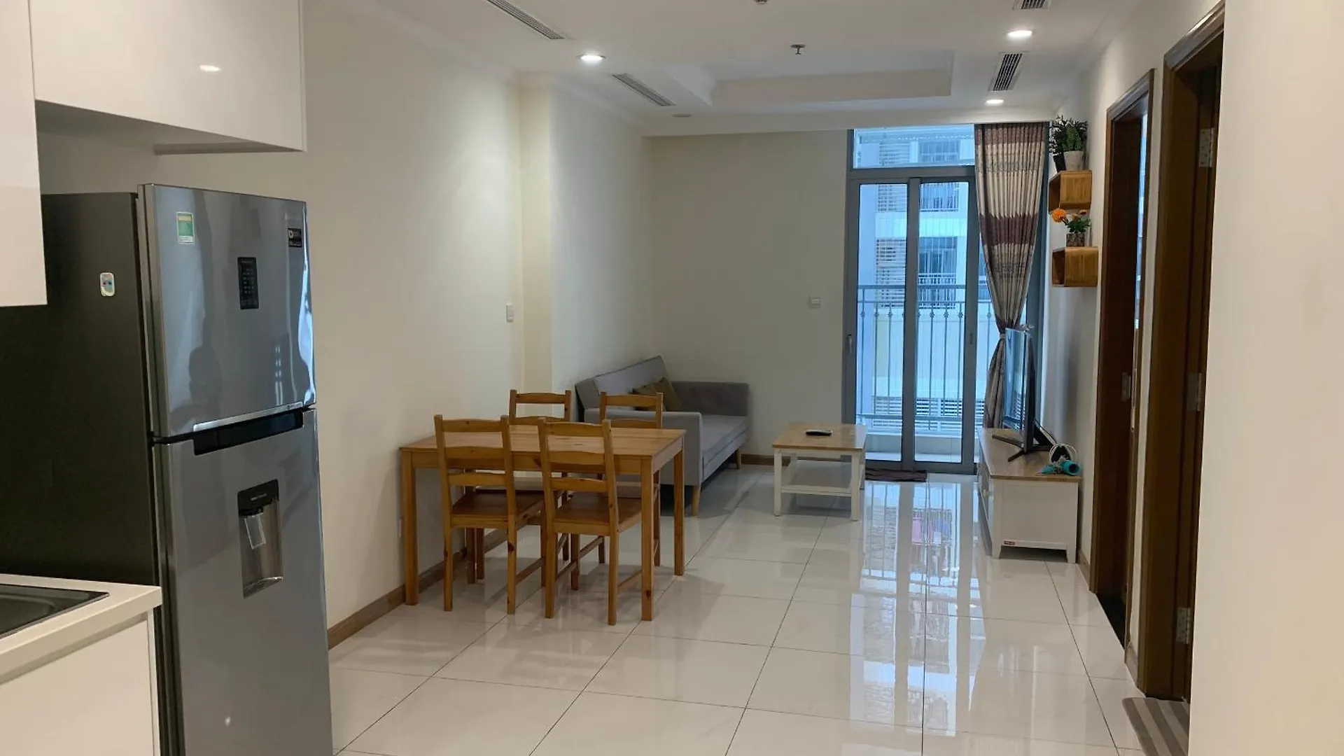 Vinhomes Central Park Apartment Roseland - Can Ho Dich Vu Ho Chi Minh City