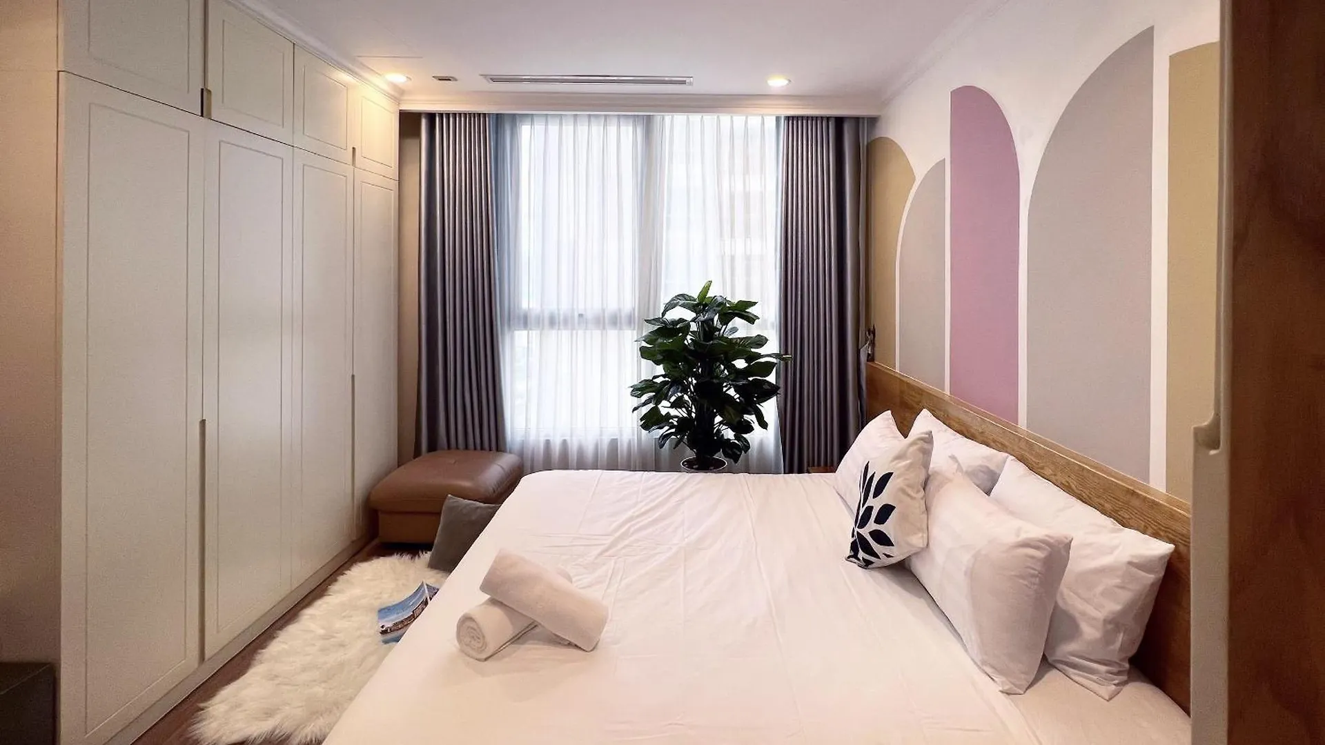 Vinhomes Central Park Apartment Roseland - Can Ho Dich Vu Ho Chi Minh City