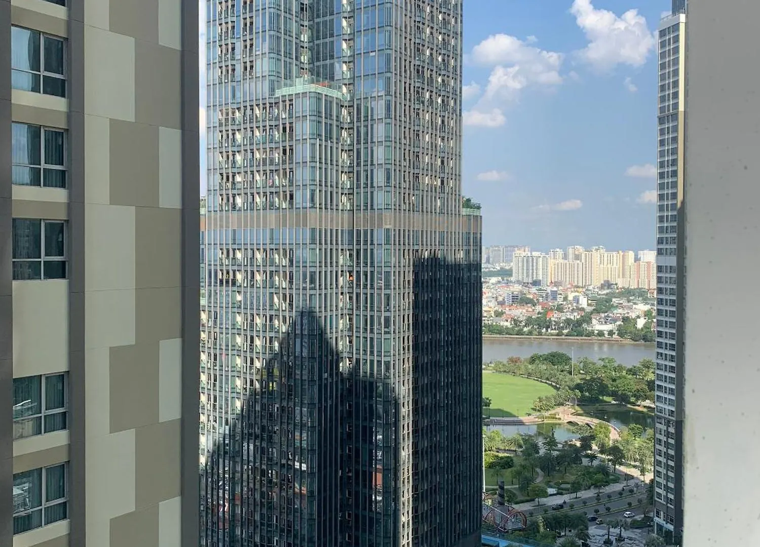 Vinhomes Central Park Apartment Roseland - Can Ho Dich Vu Ho Chi Minh City